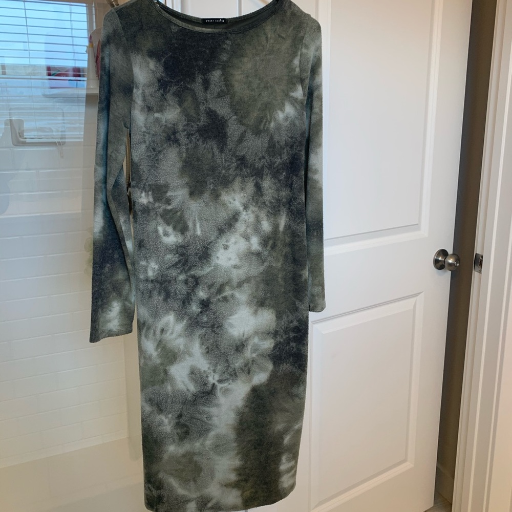 Mid-length Dress
